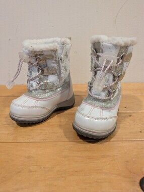 Totes Winter Boots Size 5